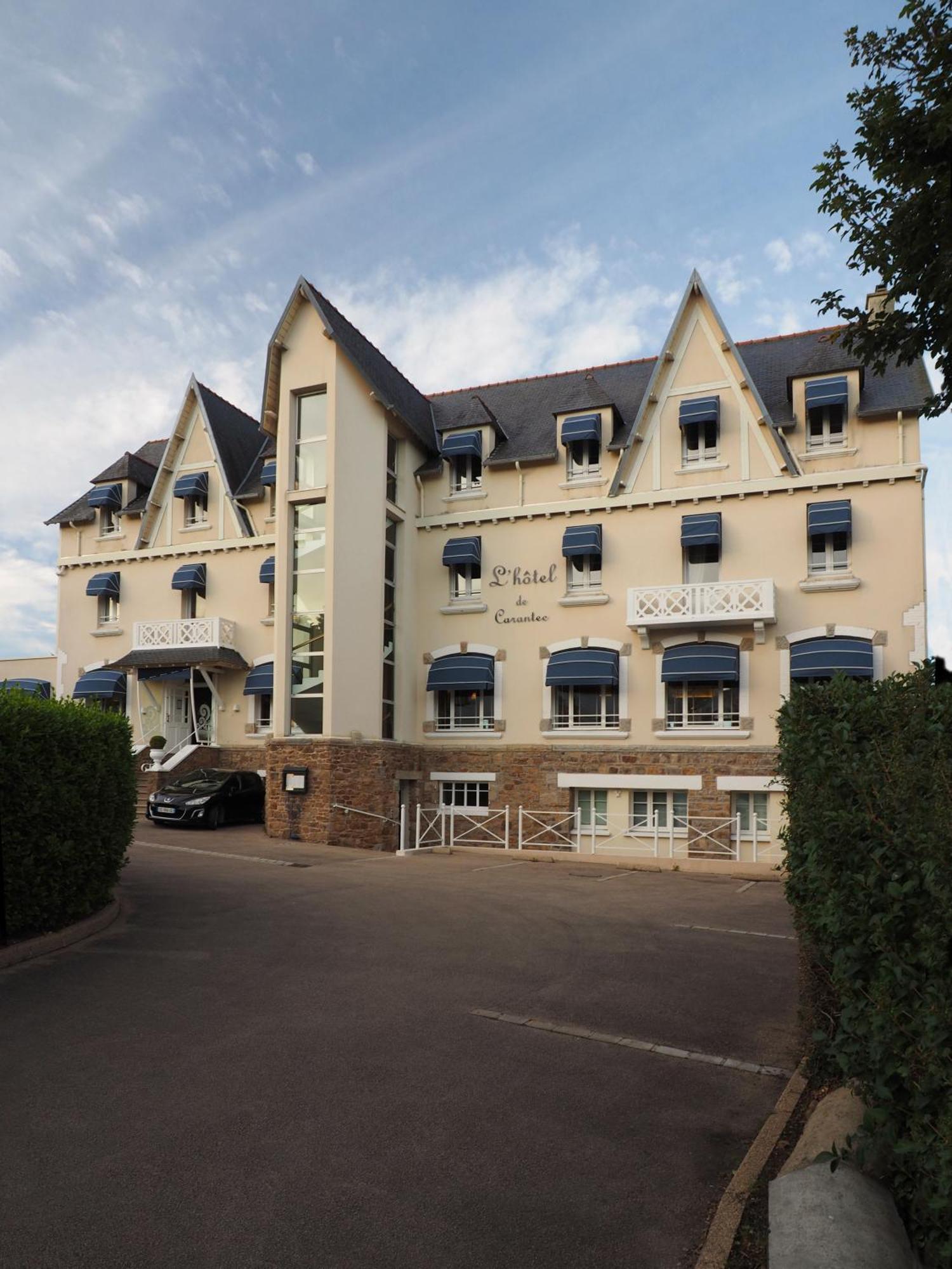 Logis Hotel De カランテック エクステリア 写真