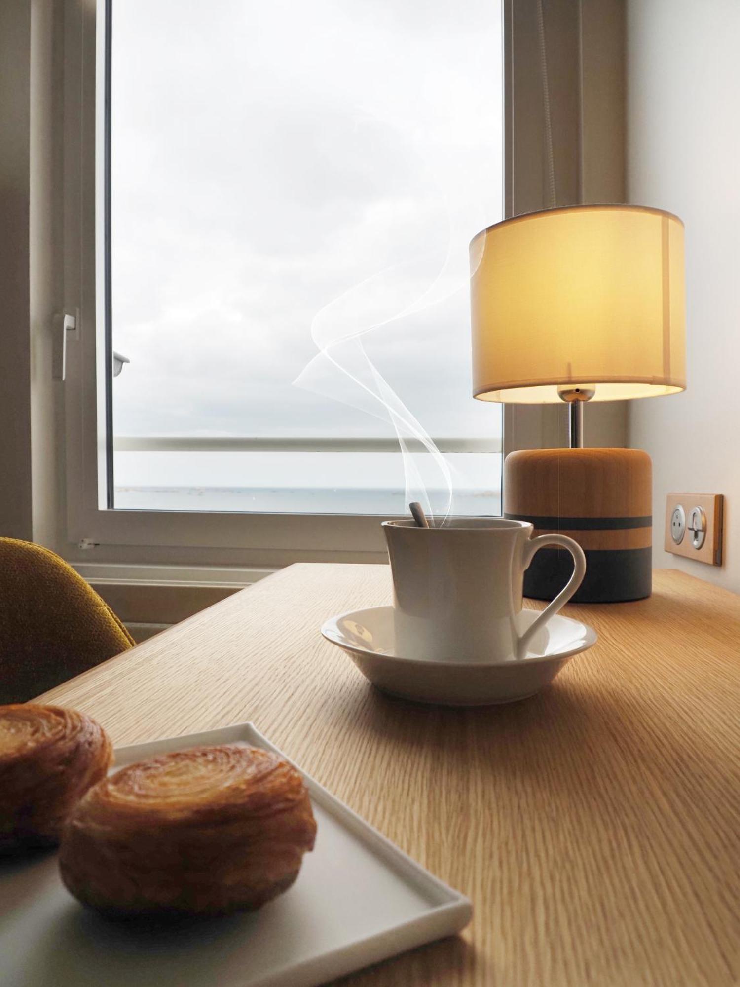 Logis Hotel De カランテック エクステリア 写真